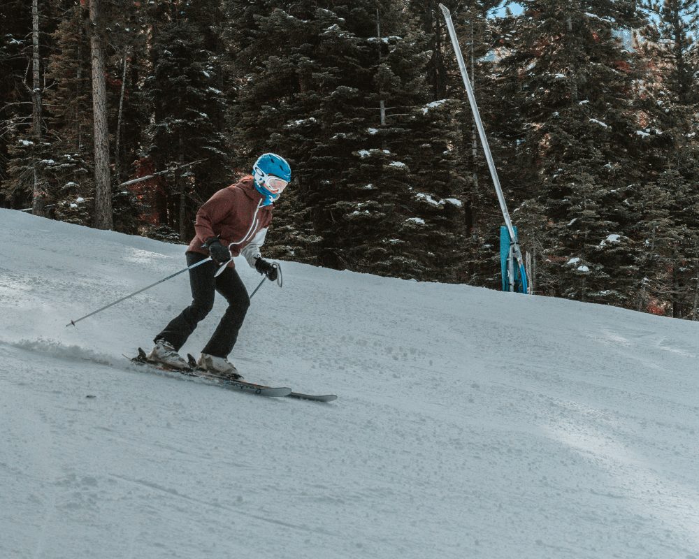 gulmarg ski deluxe cover photo